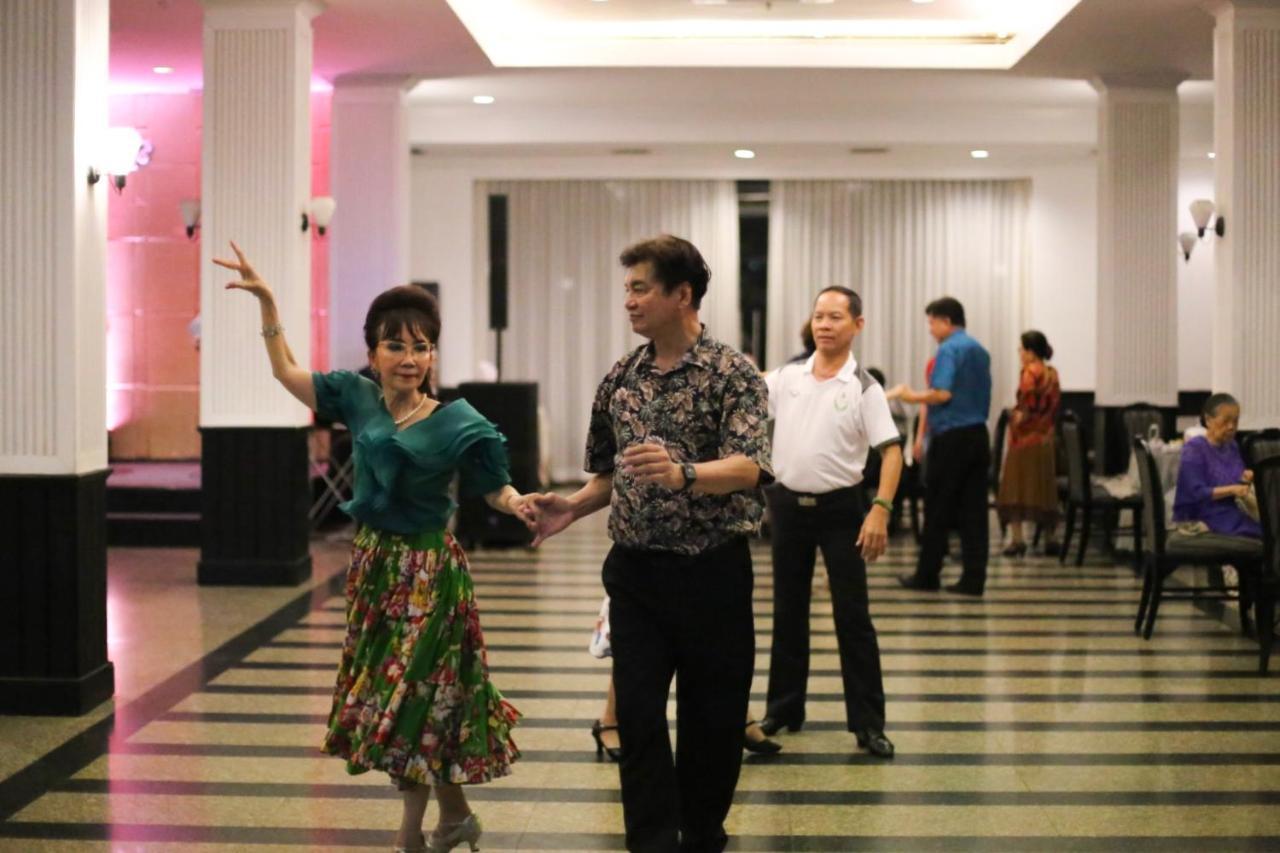 Mittapan Hotel Kanchanaburi Zewnętrze zdjęcie
