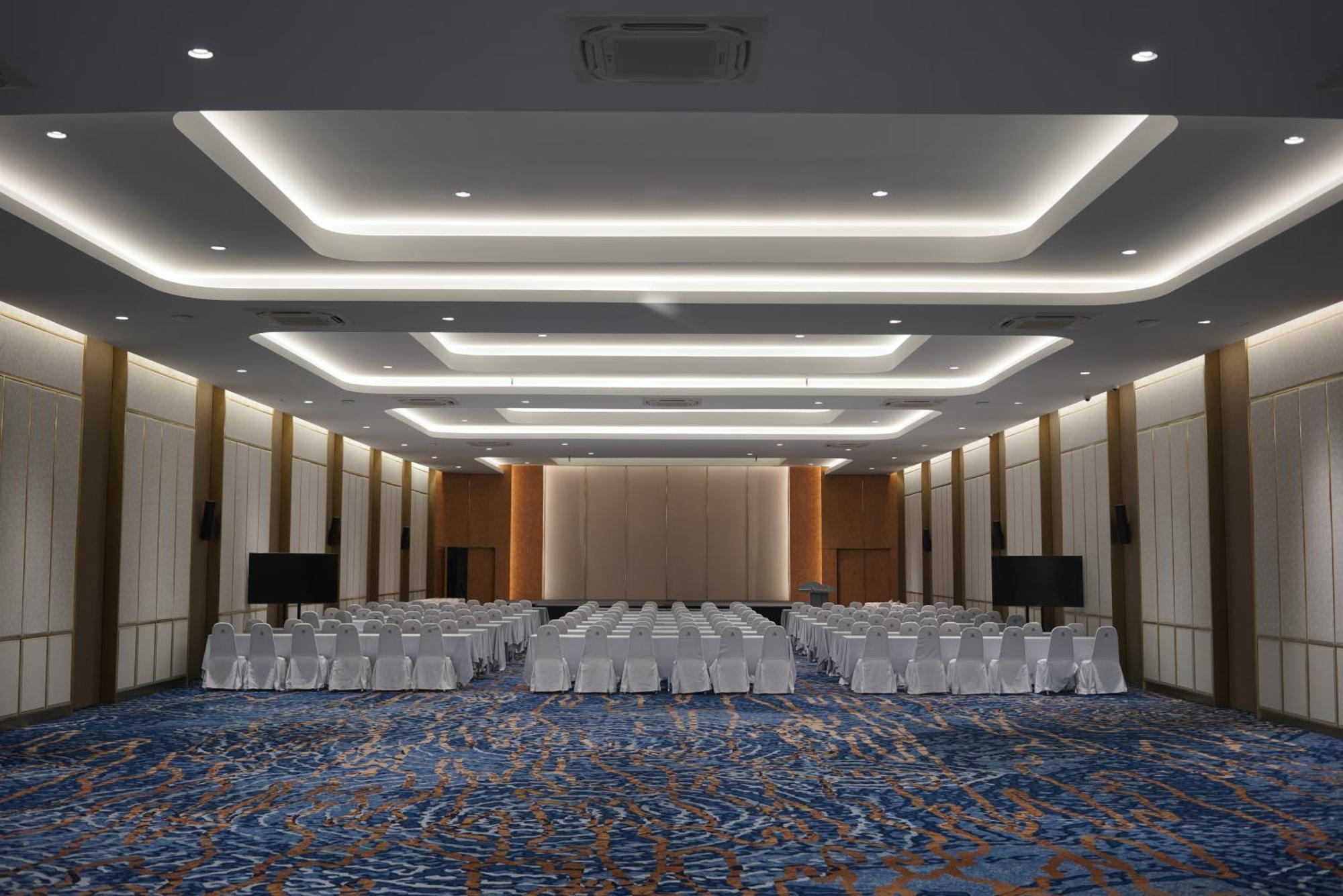Mittapan Hotel Kanchanaburi Zewnętrze zdjęcie