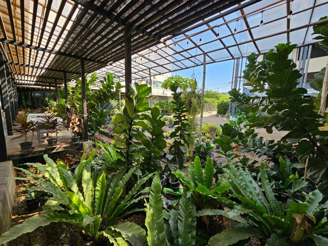Mittapan Hotel Kanchanaburi Zewnętrze zdjęcie